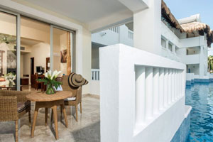 Junior Suite Deluxe Swimout at Grand Sunset Princess All Suites & Spa Resort 